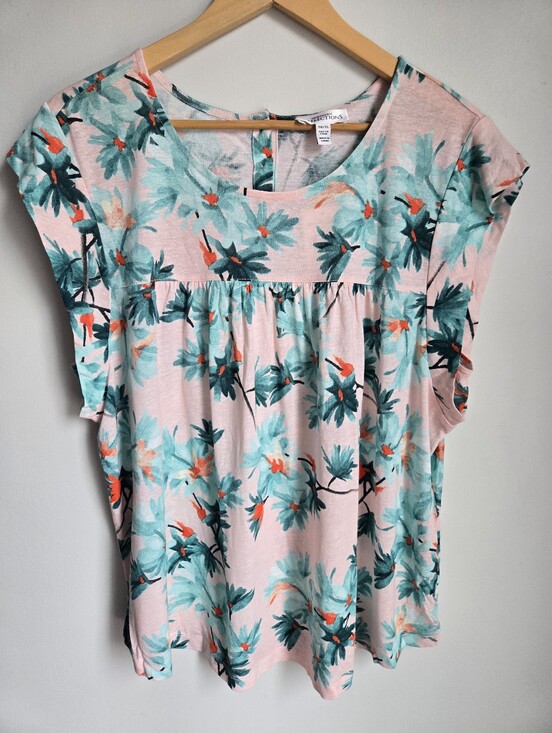 Northern Reflections Tops - New NORTHERN REFLECTIONSPink Floral Short Sleeve Linen & Rayon Top